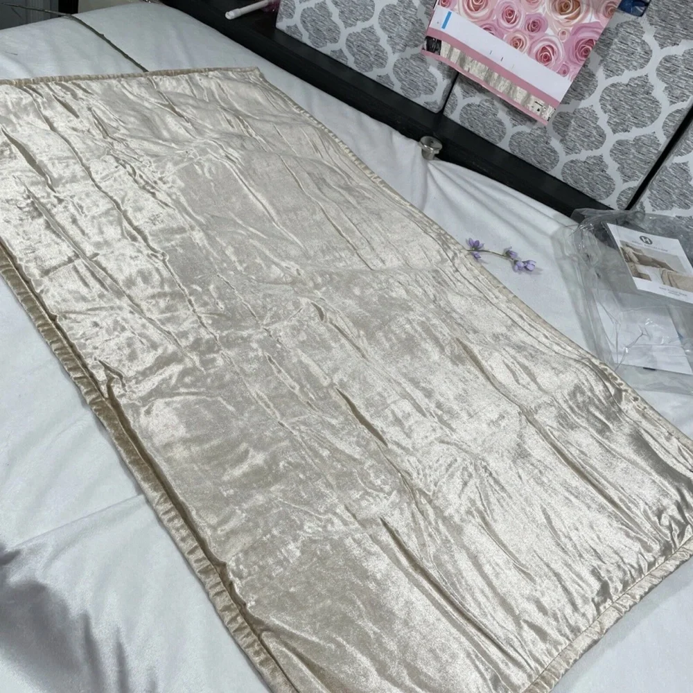 NIB [ 1 King ] Quilted Velvet Sham for Hotel‎ Collection Contour